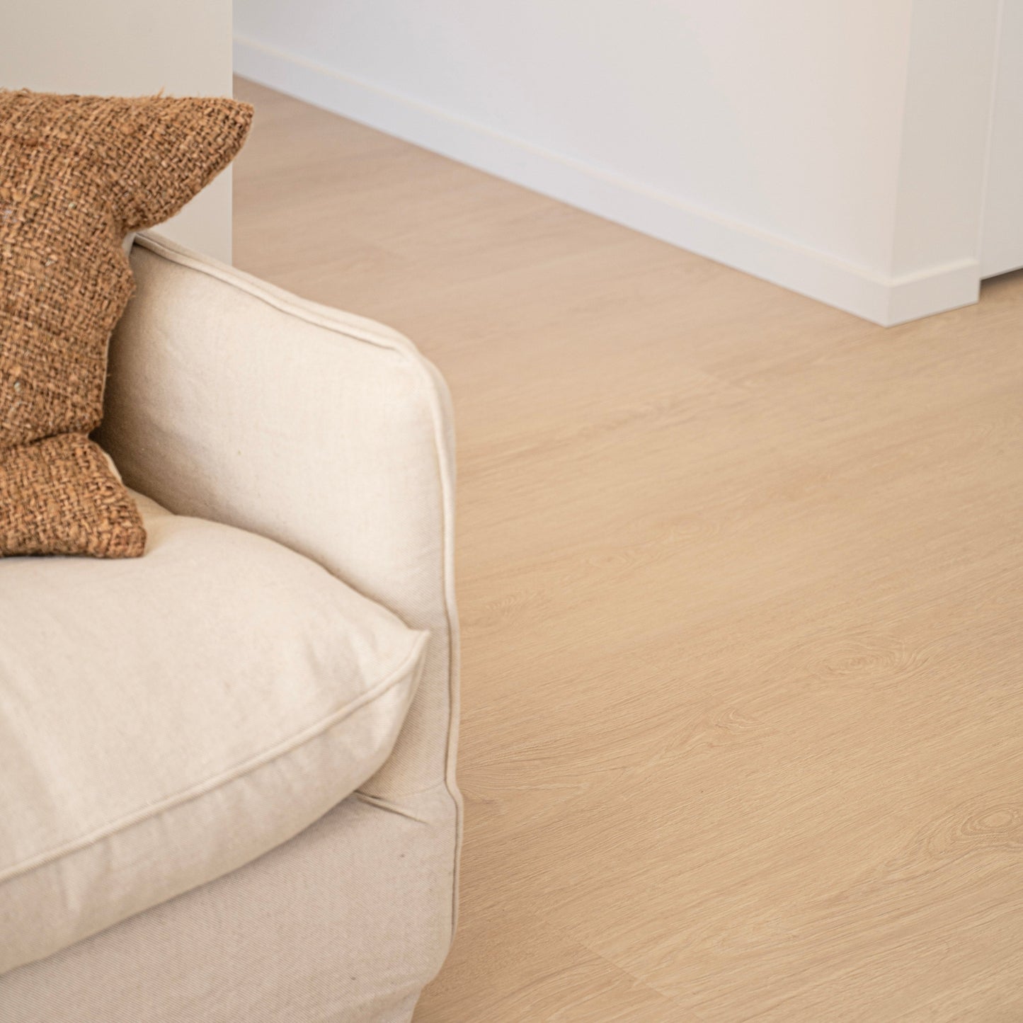 Calatrava Oak laminate flooring lifestyle